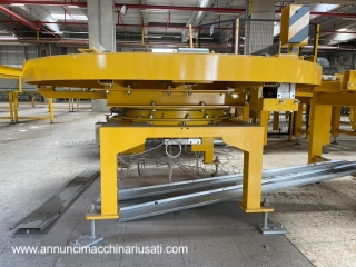 CHAIN ​​CONVEYOR SYSTEM FOR PALLETS