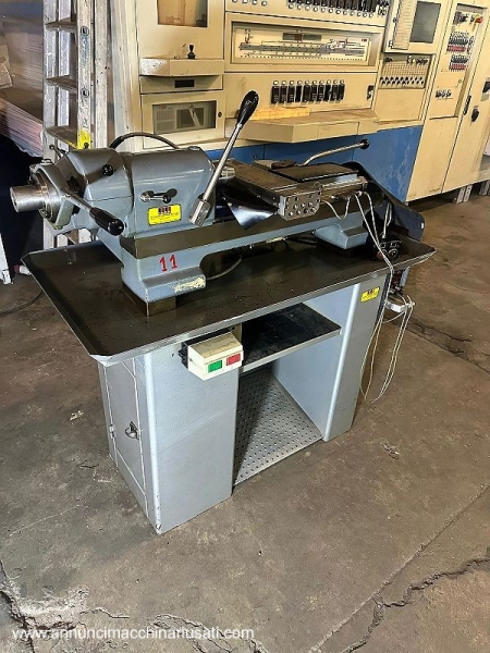 Precision goldsmith&#39;s lathe