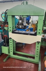 Presse hydraulique mod 70 tonnes