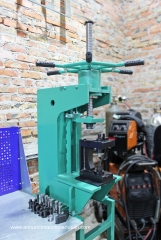 Presse à vis mécanique 5t pour l'empilage de joints de cardan PRK-2