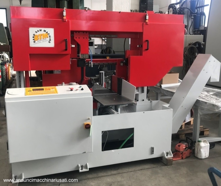 SÄGEMASCHINE