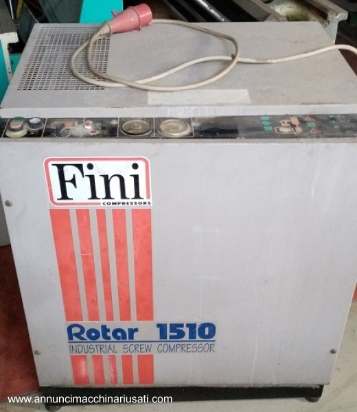 Screw compressor