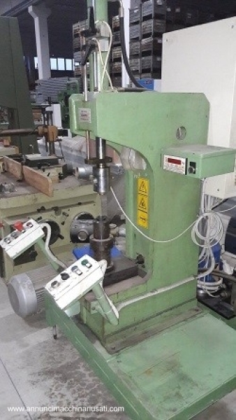 HYDRAULIC PRESS