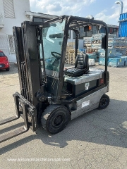 Nissan 20 Quintal Electric Larklift 