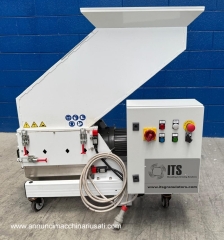 Industrial Granulator Mod. ITS430/280 für den internen Test verwendet