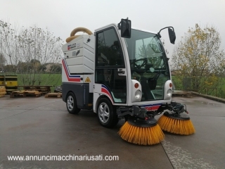 Dulevo 850 mini sweeper