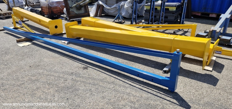 Grúas de bandera de 200 kg.