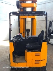 Jungheinrich ETV-Q 20G Carrello Elevatore Elettrico 2 t – 4 Vie – Bologna