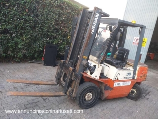 Nissan FJ02-30 Carrello Elevatore Diesel 3 t – Bologna