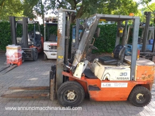 Nissan FJ02-30 Carrello Elevatore Diesel 3 t – Bologna