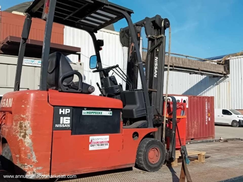 Nissan FJ02-30 SR833 Carrello Elevatore Diesel 3 t – Bologna