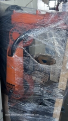 KUKA KR 15/2 ROBOTER ARBEITET