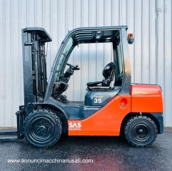 Carretilla elevadora diésel TOYOTA modelo 8FDJF35