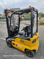 CARRELLO ELEVATORE OM XE 15 AC
