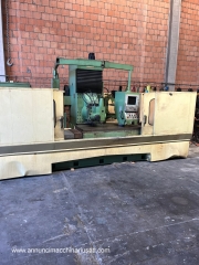 Máquina de fresado CNC usada