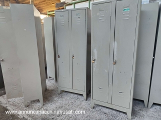 خزانة ملابس لغرفة تغيير الملابس تتسع لشخصين أو ثلاثة