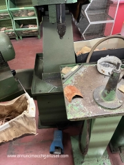 D44 Shoe last lifter with base