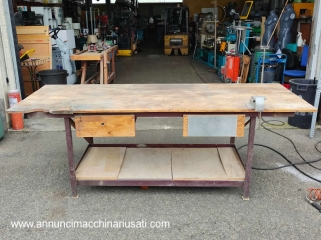 BANCO DA LAVORO CON RIPIANO IN LEGNO MORSA E CASSETTI