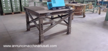 STURDY CARPENTRY WORK TABLE