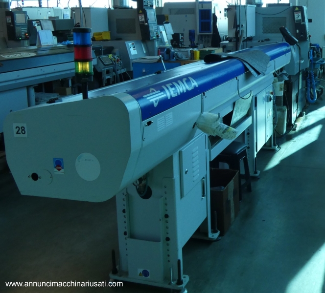 Tornio a fantina mobile Tsugami completo di caricatore di barre Iemca