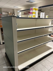 Scaffalature a gondola per negozi