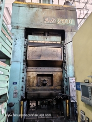 TMP 2500 ton a ginocchiera