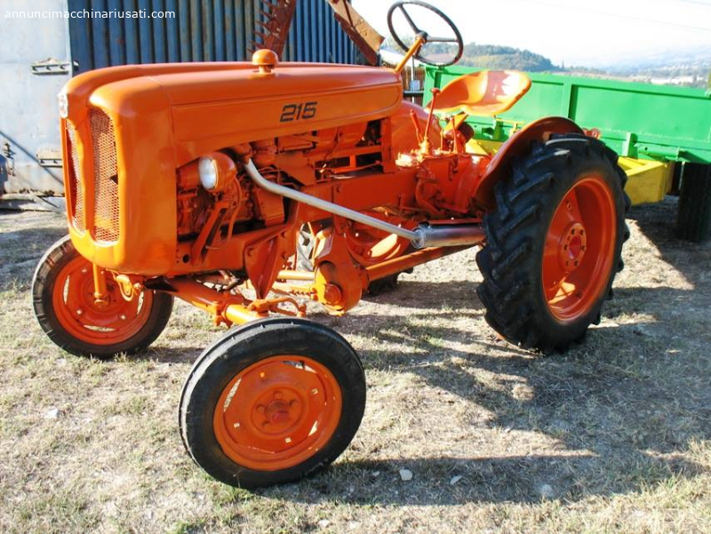 TRACTEUR À ROUES FIAT 218 VINTAGE