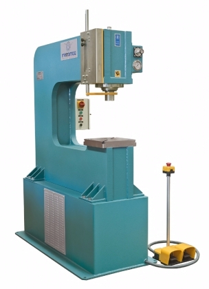 PCC PRESS 20 800 MM CAVITY