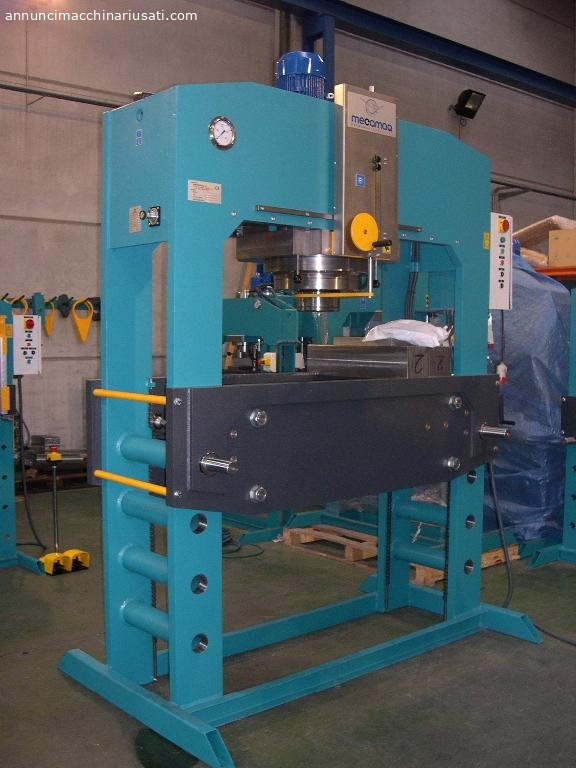 ELECTROHYDRAULIC MOVING HEAD PRESS MOD. CD 300 T 