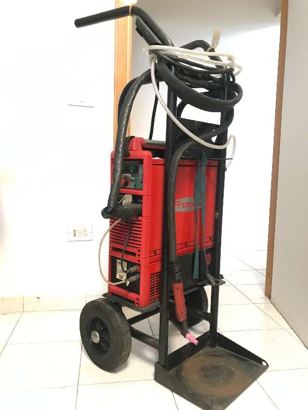ماكينة لحام فرونيوس DC 2200 H2O TIG