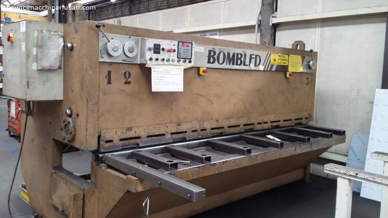 BOMBLED 3010 X 10 mm hydraulic guillotine shear