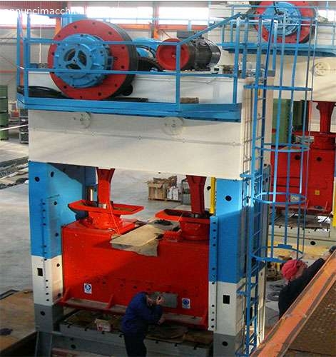 ERFURT 315 TON A DOPPIO MONTANTE
