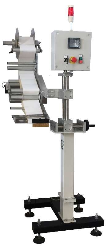 LABELING MACHINE FOR BOTTLES, JARS, WINE, PRESERVES, BOXES