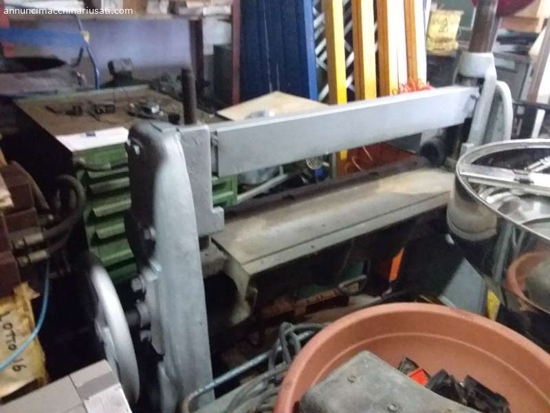 Dobladora manual usada