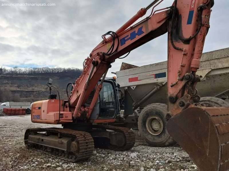 EXCAVADORA DE ORUGAS FK EX 165 USADA