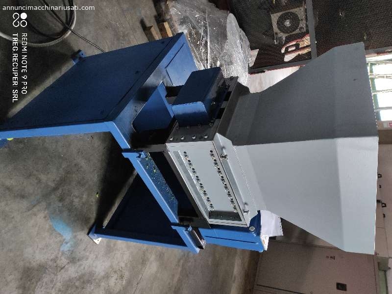 used COMPACT shredder