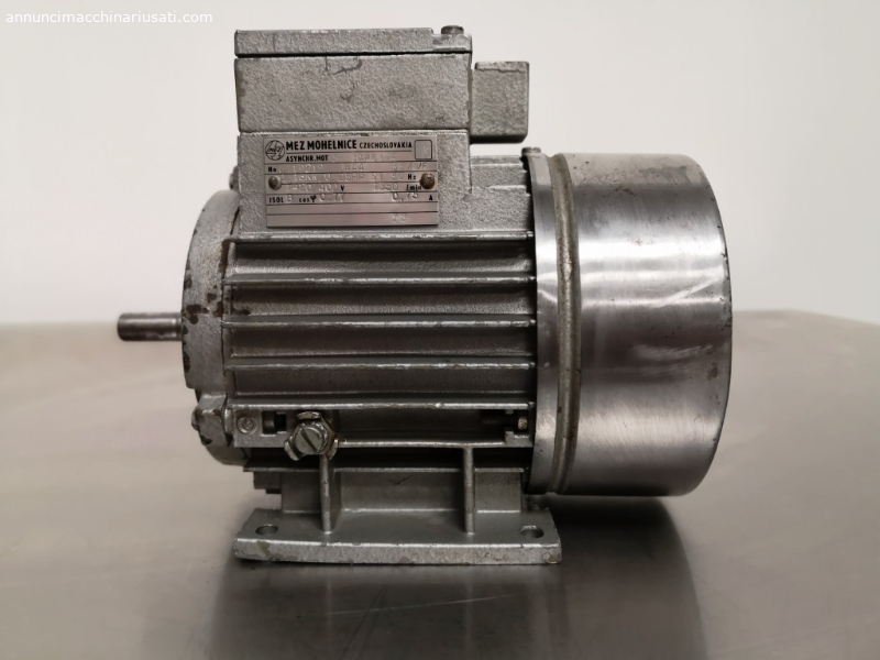 MOTOR – MEZ MOHELNICE – MOD. 3AP63-4 (CÓDIGO RIC-MOT-34) 