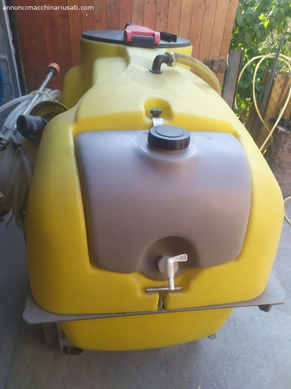 Tanque de 420 lt para tratamientos fitosanitarios para plantas