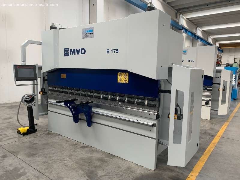 Pressa Piegatrice MVD 3100 X 175 Ton CNC 6 assi
