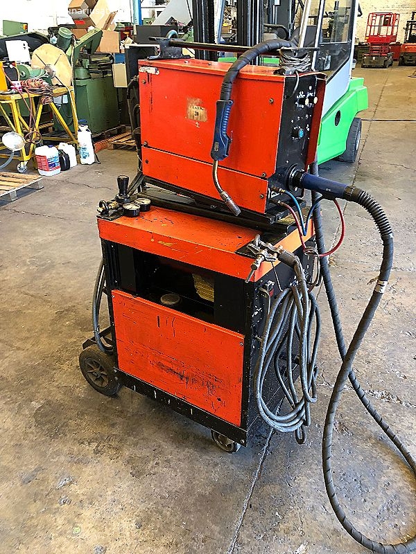 Used Kemppi RA 450W welding machine