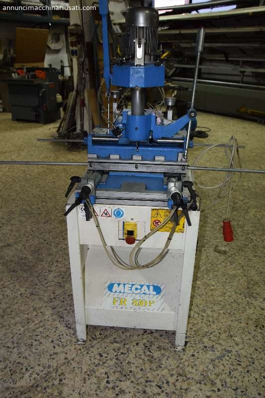 Mecal pantograph