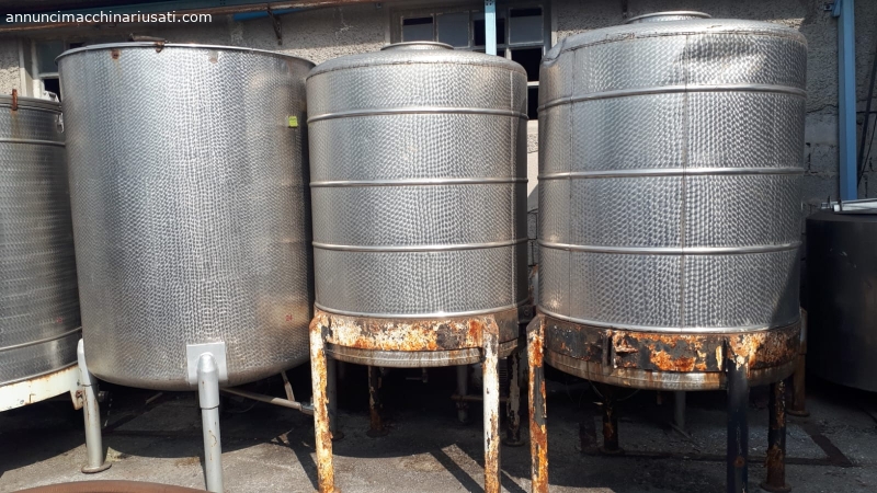 STAINLESS STEEL TANKS