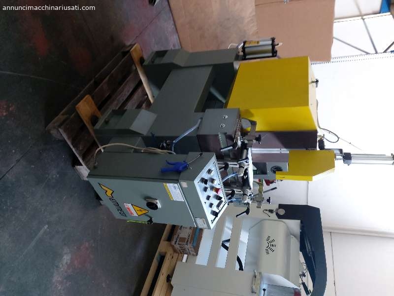 Emmegi Vega 450 aluminum cutting machine