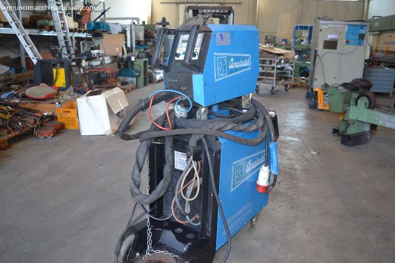 PULSSCHWEISSMASCHINE