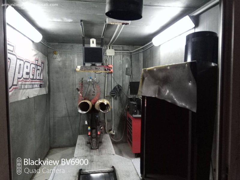 Cabina insonorizzata INC per banco prova moto