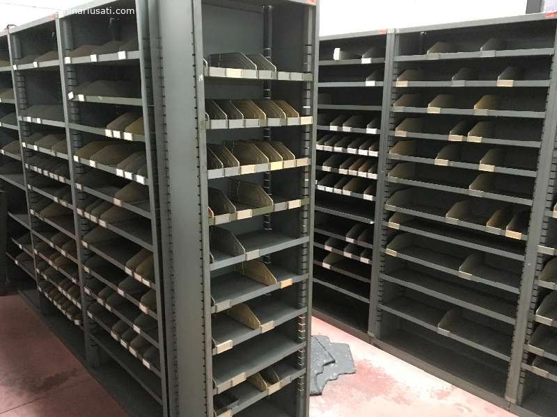 ÉTAGÈRES MODULAIRES POUR PETITES PIÈCES USÉES