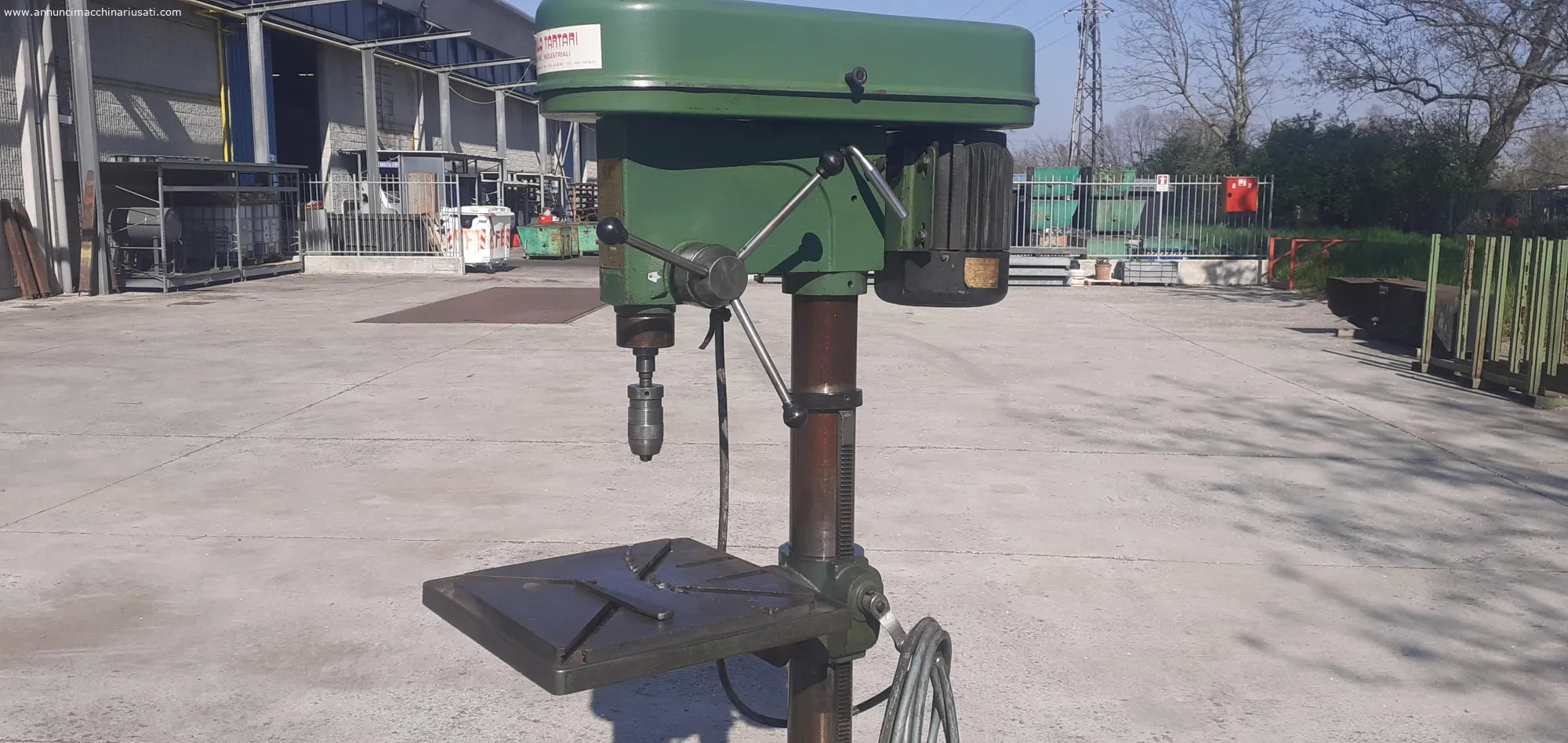 TALADRO DE PILAR SC24