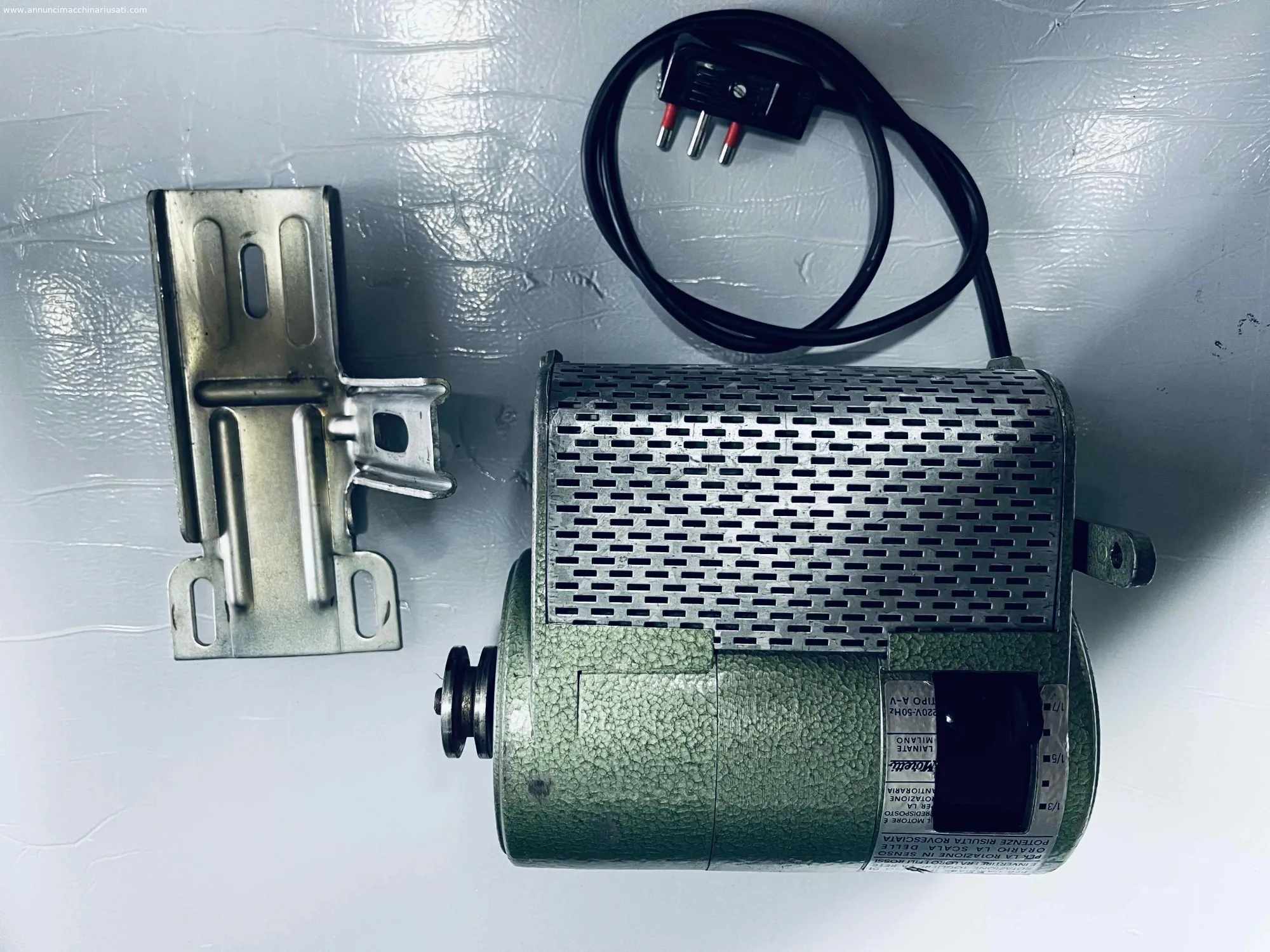Moretti type AV single-phase sewing machine motor