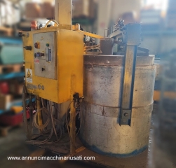 ladle/crucible with ladle heater for melting