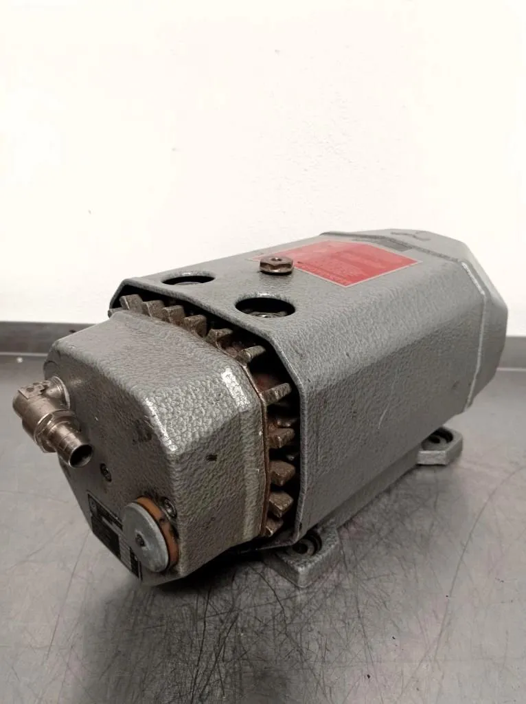 POMPE À VIDE – BECKER – MOD. VT 3.16 (CODE MF-PR-POM-138) 